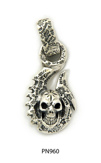 Graffiti Fish Hook w/Vintage Skull and Mid Star on Forehead